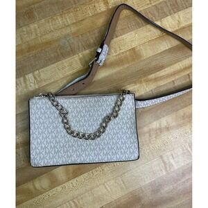 Michael Kors MK Signature Vanilla Fanny Pack Belt Bag New With‎ Tag
